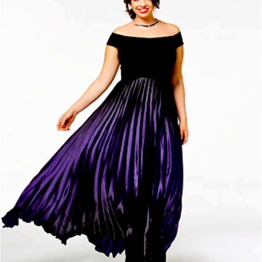 Plus size maxi dress, look gorgeous, elegant and slim in this dress.
